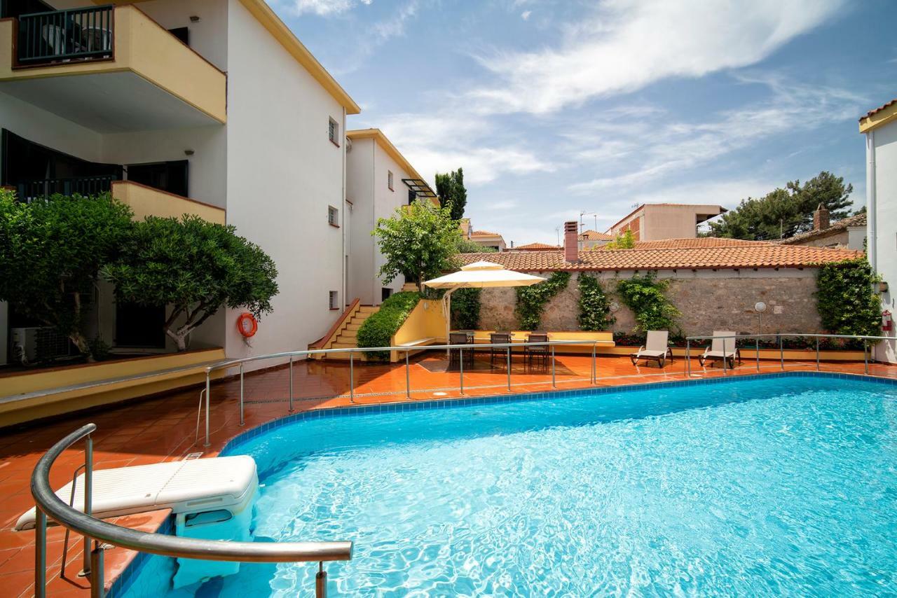 Elia Apartments Áfitos Extérieur photo