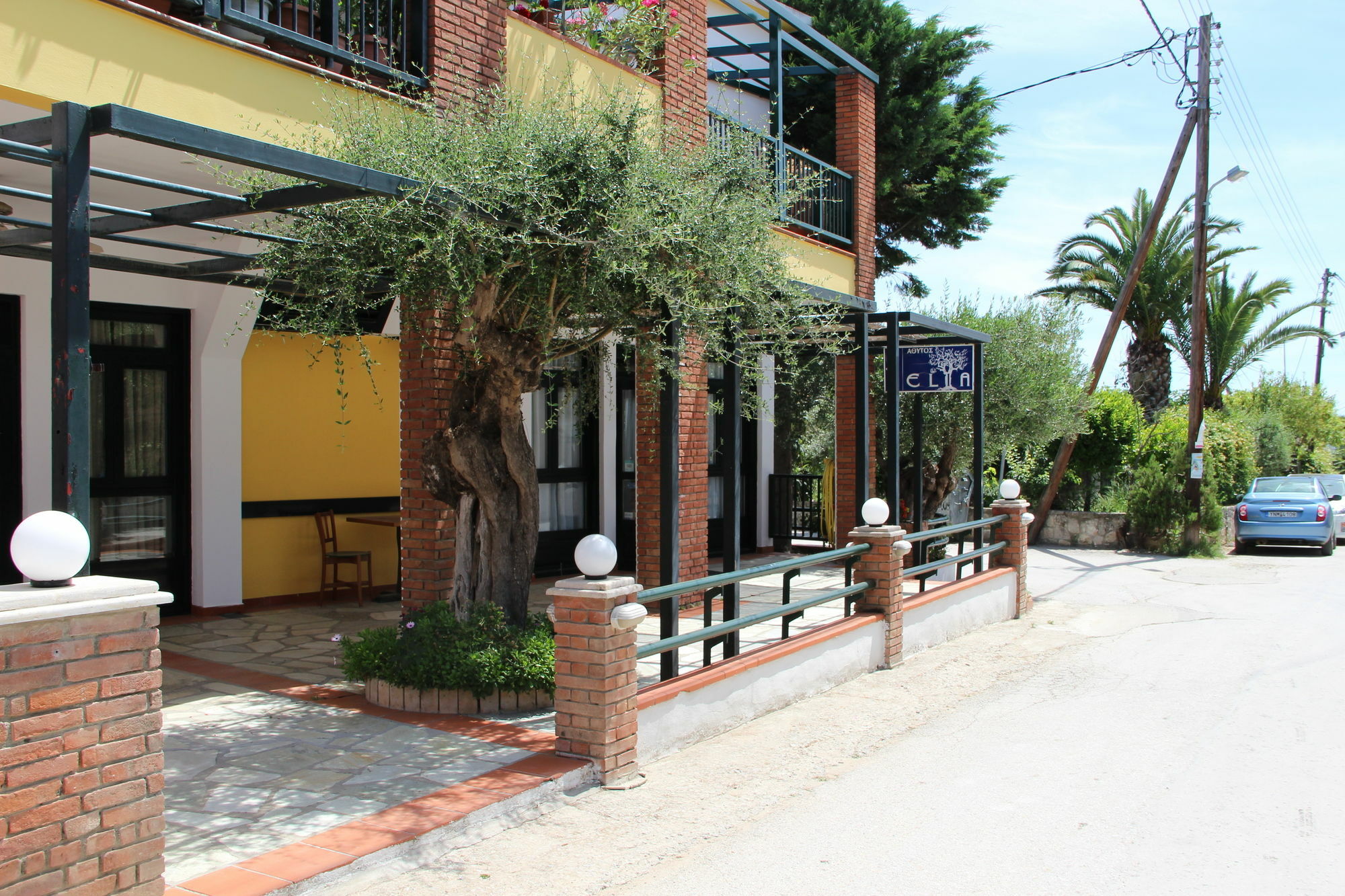 Elia Apartments Áfitos Extérieur photo